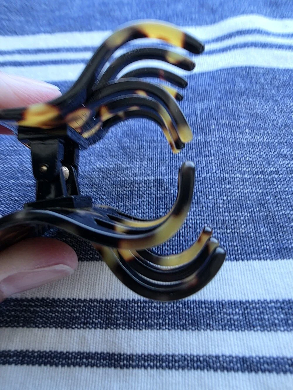 France Luxe Tortoise Color Double Tooth Hair Claw Clip